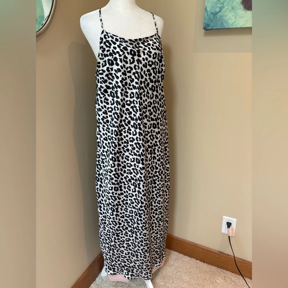 Silky Leopard Print Dress 🐆 Nightgown Chemise Strappy Black & White XL - Picture 2 of 8